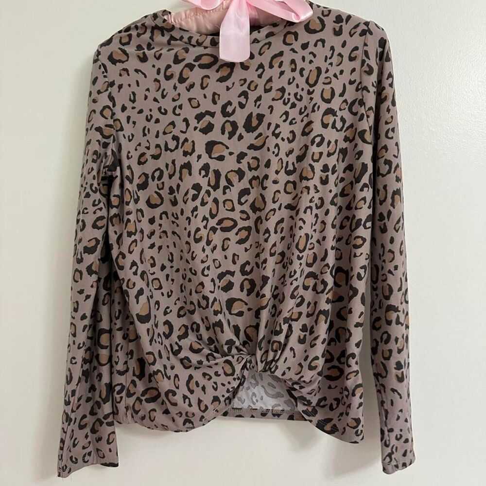 Leopard print long sleeve